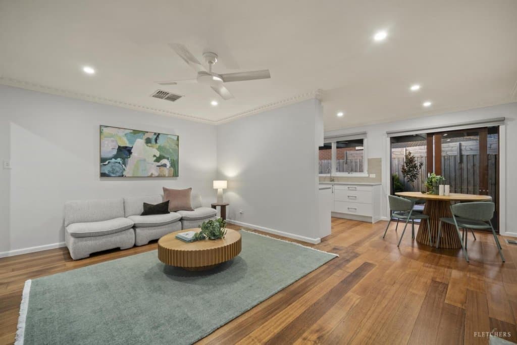 24 Ballantyne Crescent, Kilsyth - Thumbnail 3
