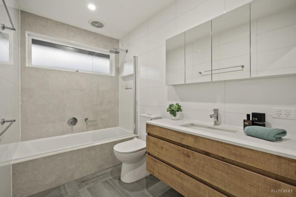 24 Ballantyne Crescent, Kilsyth - Thumbnail 8
