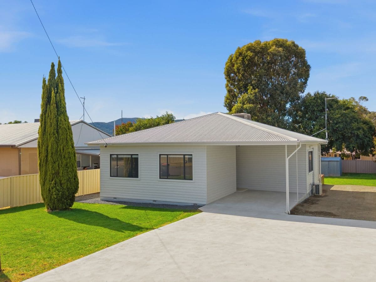 33 Churchill Street, TAMWORTH, Tamworth - Image 1
