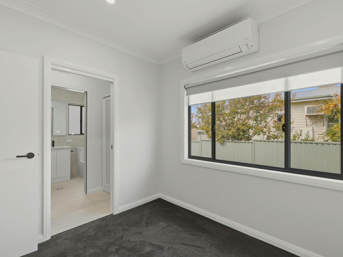33 Churchill Street, TAMWORTH, Tamworth - Thumbnail 7