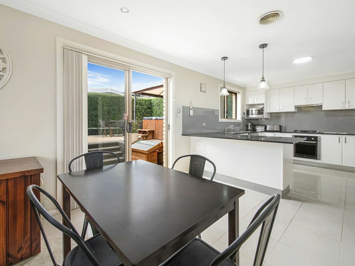 20 Holman Way, ORANGE, Orange - Thumbnail 4