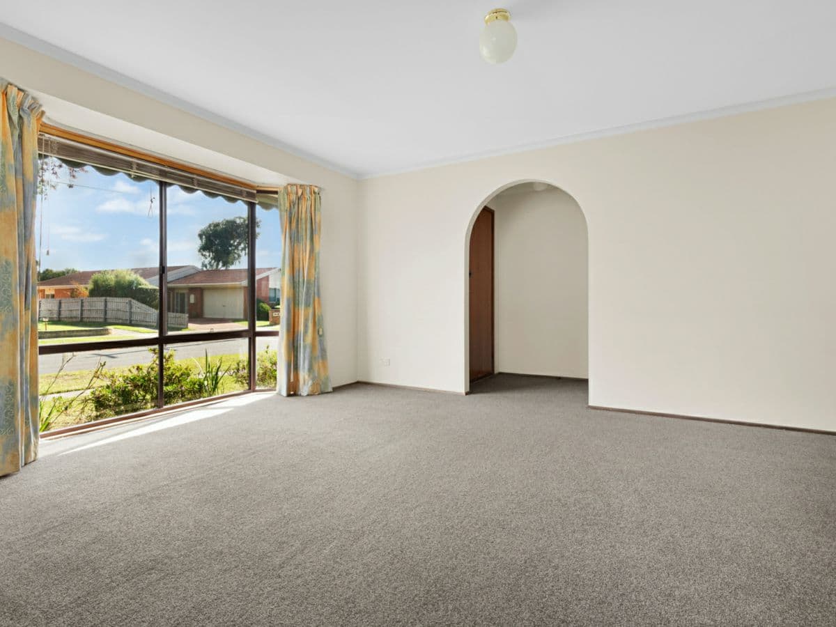 6 Jacana Drive, CARRUM DOWNS, Carrum Downs - Thumbnail 2