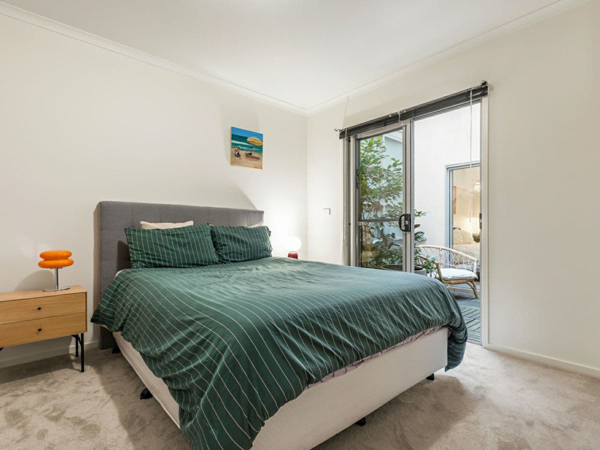 2/300 High Street, PRAHRAN, Prahran - Thumbnail 4