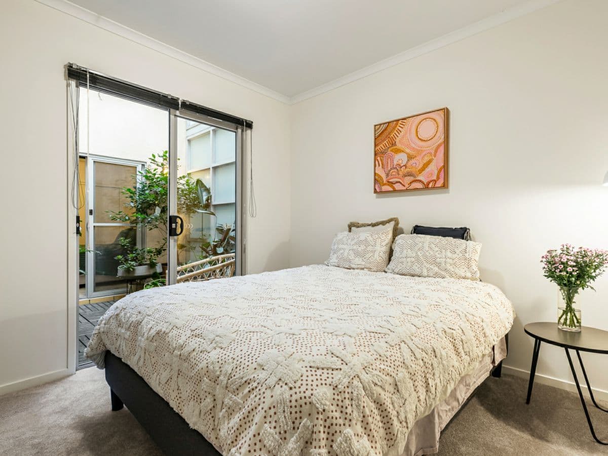 2/300 High Street, PRAHRAN, Prahran - Thumbnail 5