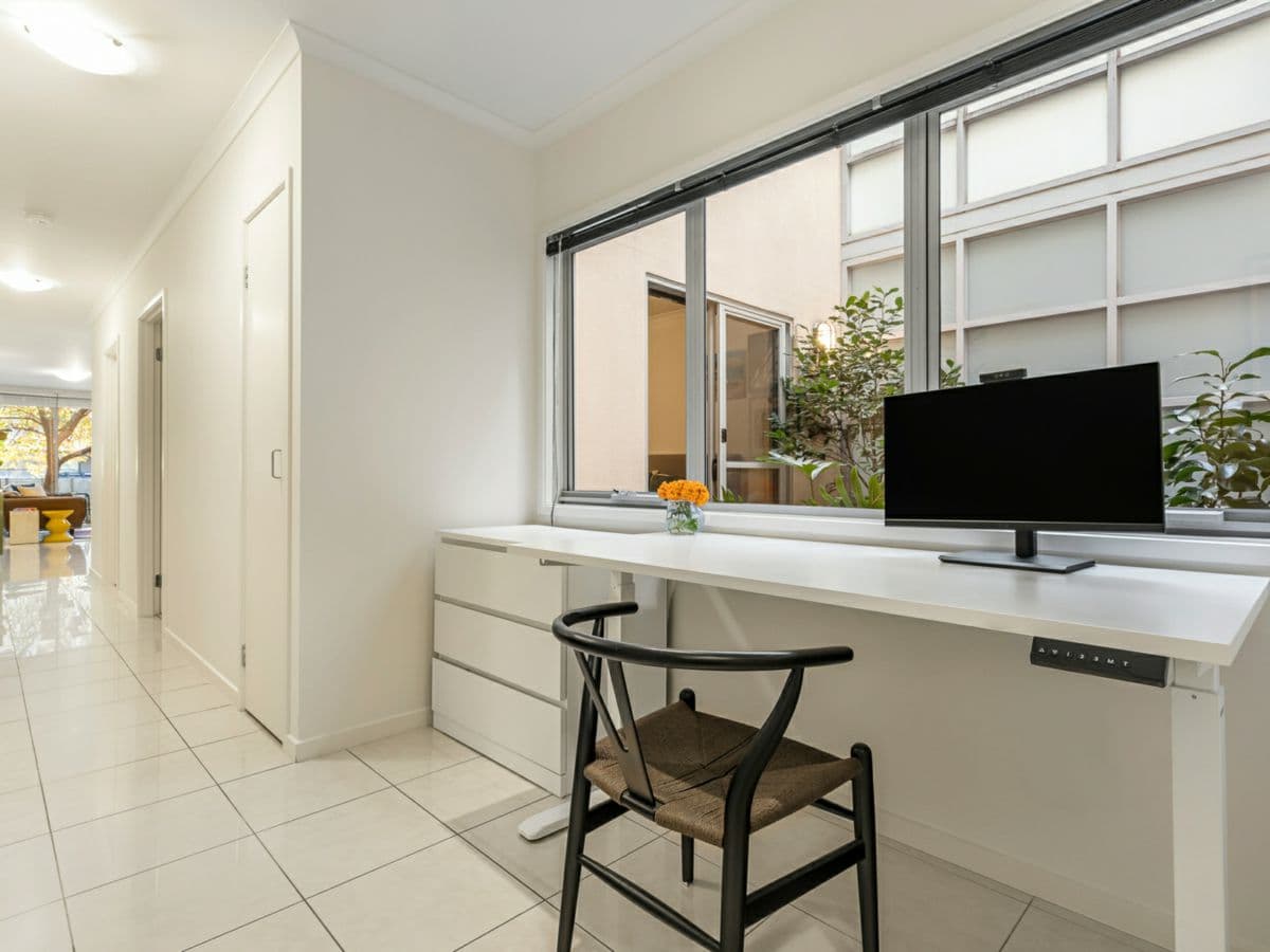 2/300 High Street, PRAHRAN, Prahran - Thumbnail 6