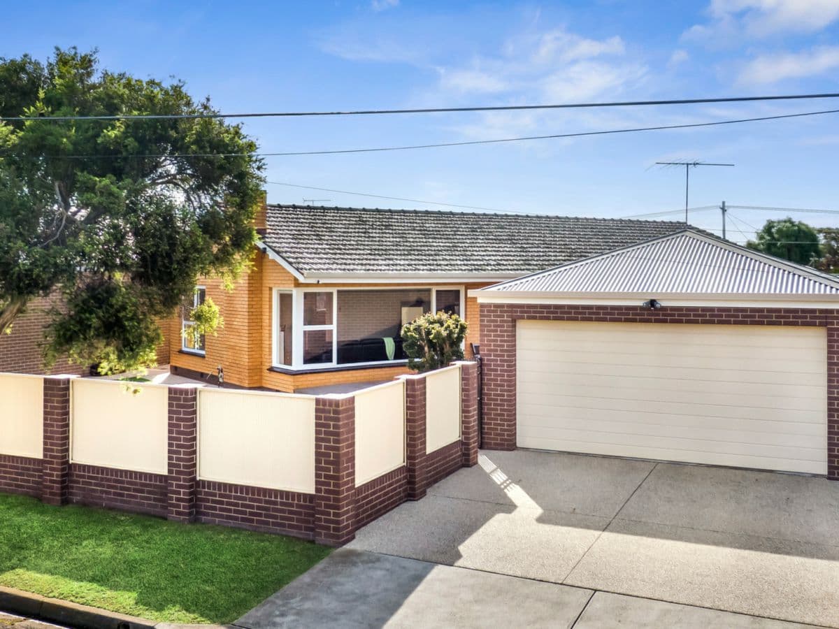 55 Grafton Street, ST ALBANS PARK, St Albans Park - Thumbnail 2