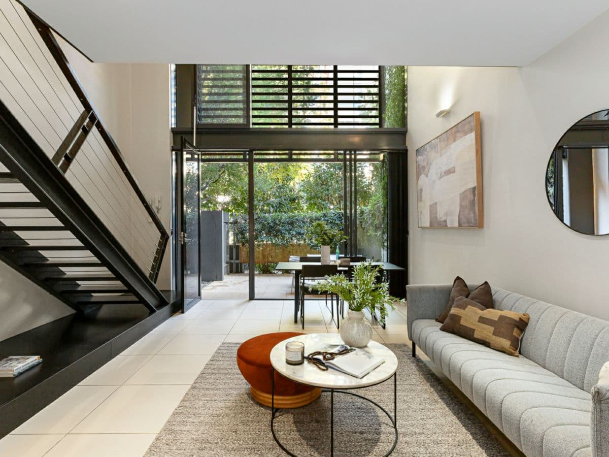 20 Chapel Mews, SOUTH YARRA, South Yarra - Thumbnail 2