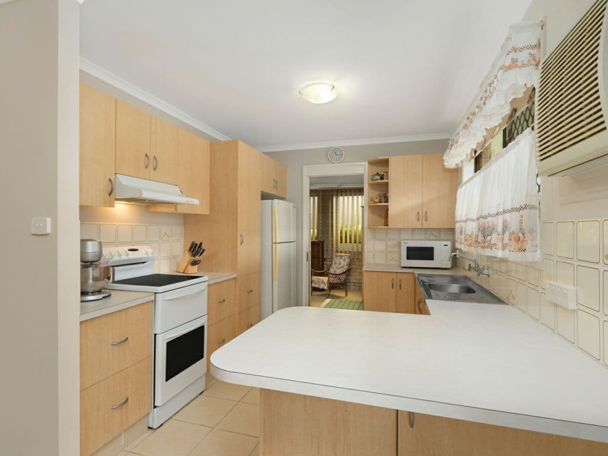 57 Catherine Crescent, BALLINA, Ballina - Thumbnail 2