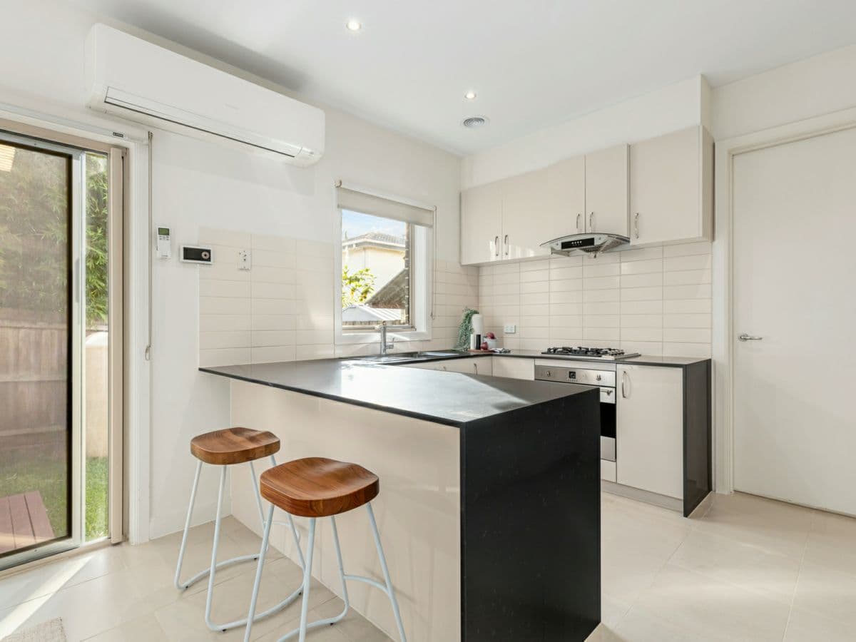 2/13 Elizabeth Street, OAKLEIGH EAST, Oakleigh East - Thumbnail 4