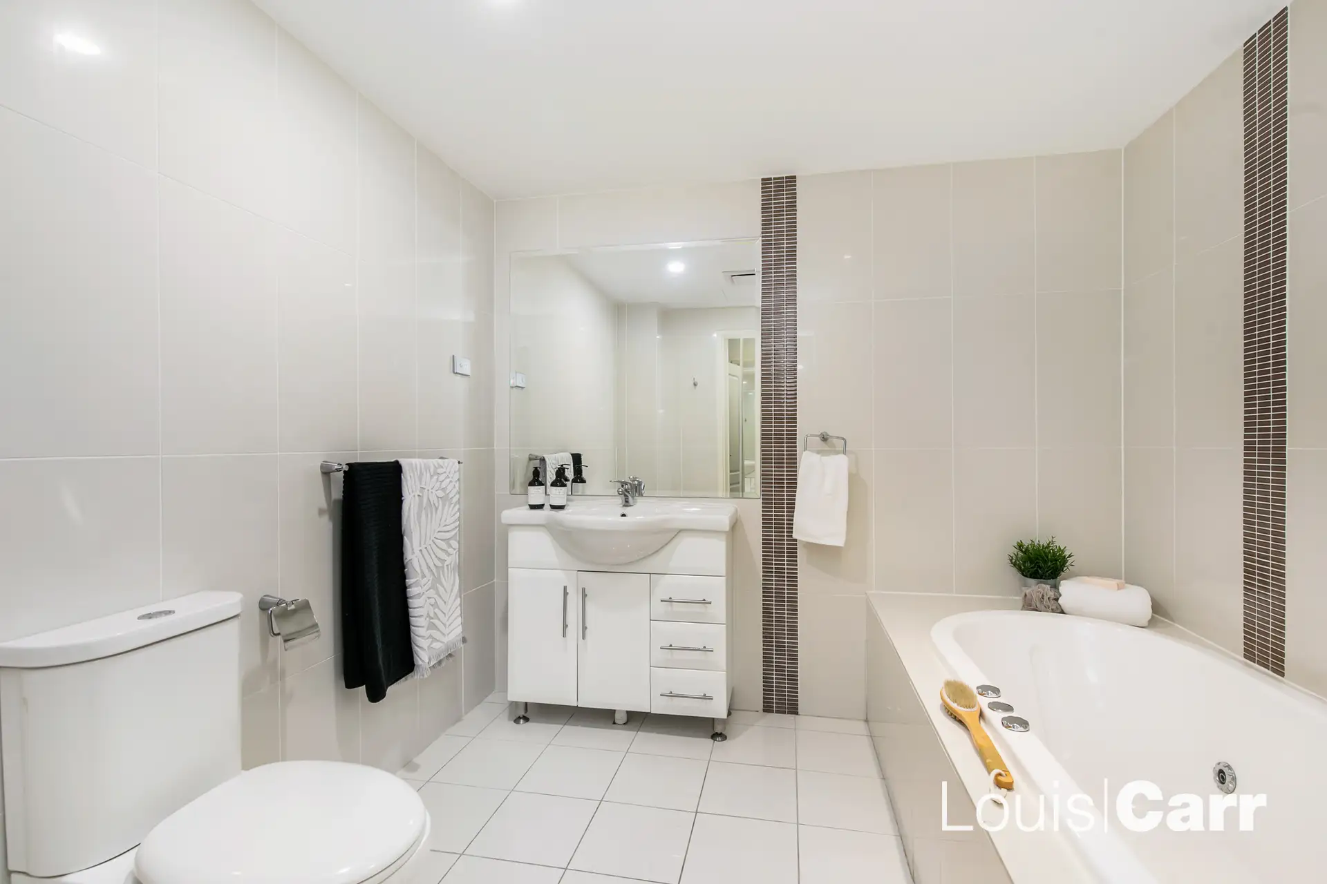 101/2-4 Purser Avenue, Castle Hill NSW, Castle Hill - Thumbnail 4