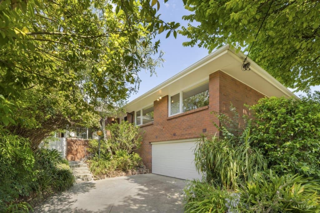 15 Singleton Road, Balwyn North - Image 1