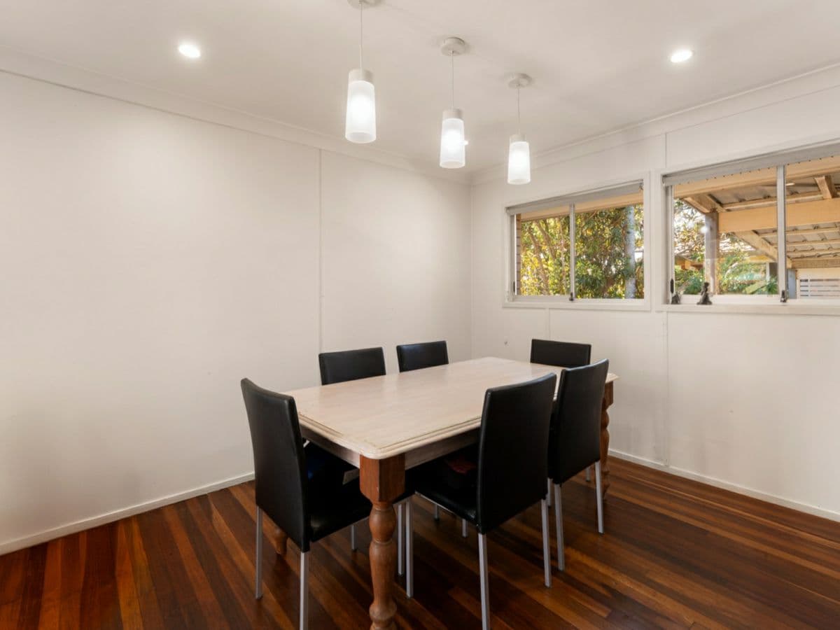 6 Wallace Street, REDCLIFFE, Redcliffe - Thumbnail 4