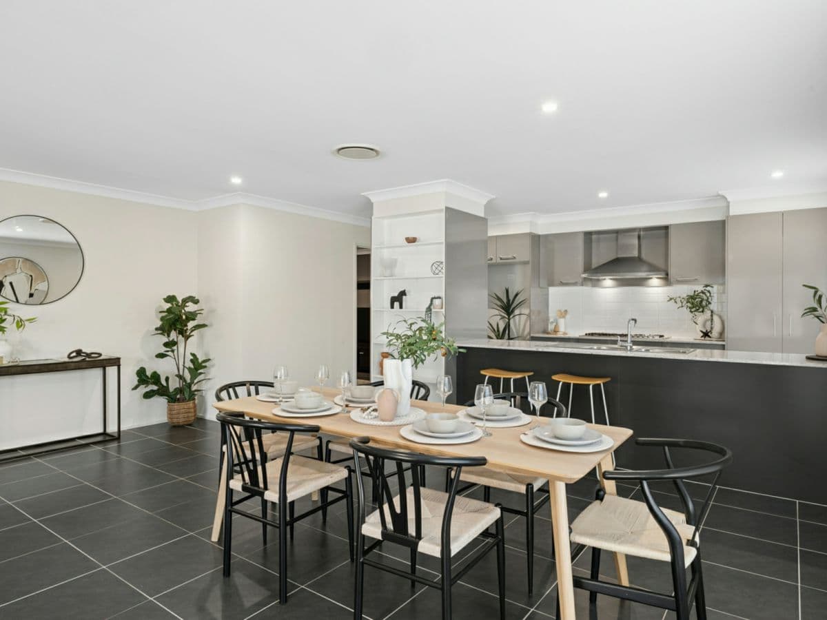 19 Colonial Street, WADALBA, Wadalba - Thumbnail 2