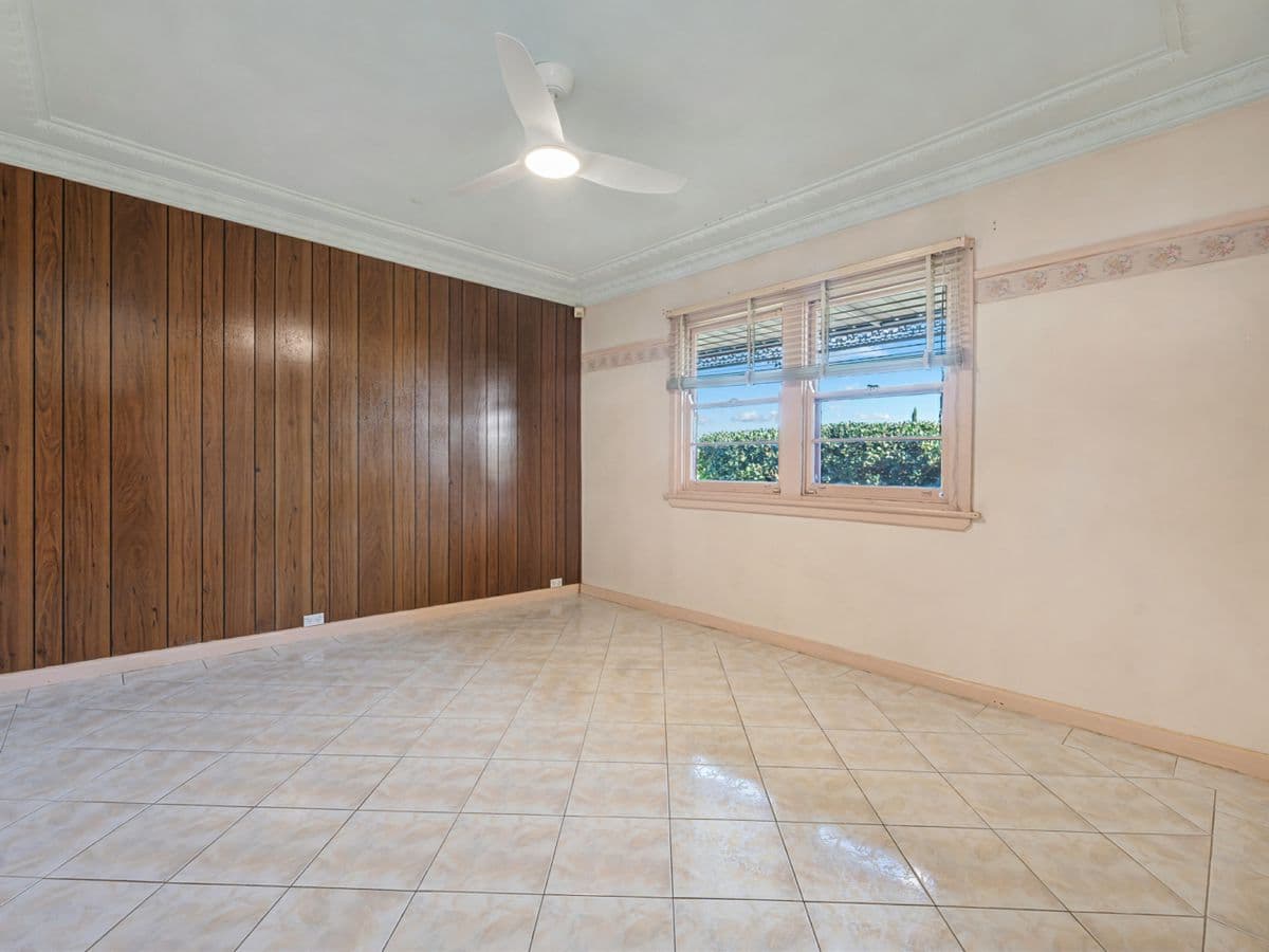 43 Johnson Avenue, SEVEN HILLS, Seven Hills - Thumbnail 6