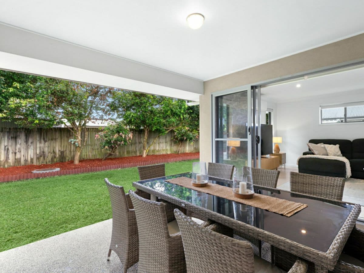 6 Maidenhair Drive, BEERWAH, Beerwah - Thumbnail 3