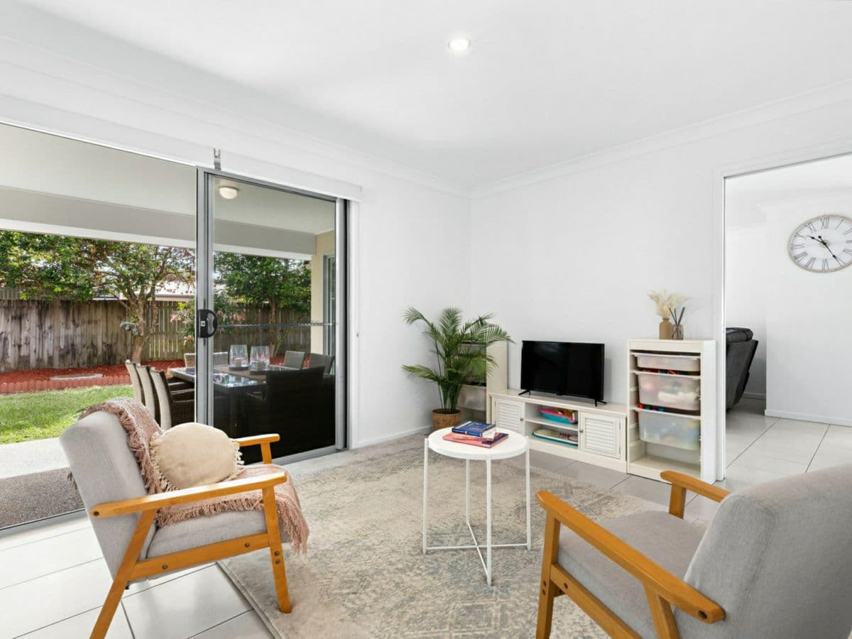 6 Maidenhair Drive, BEERWAH, Beerwah - Thumbnail 7