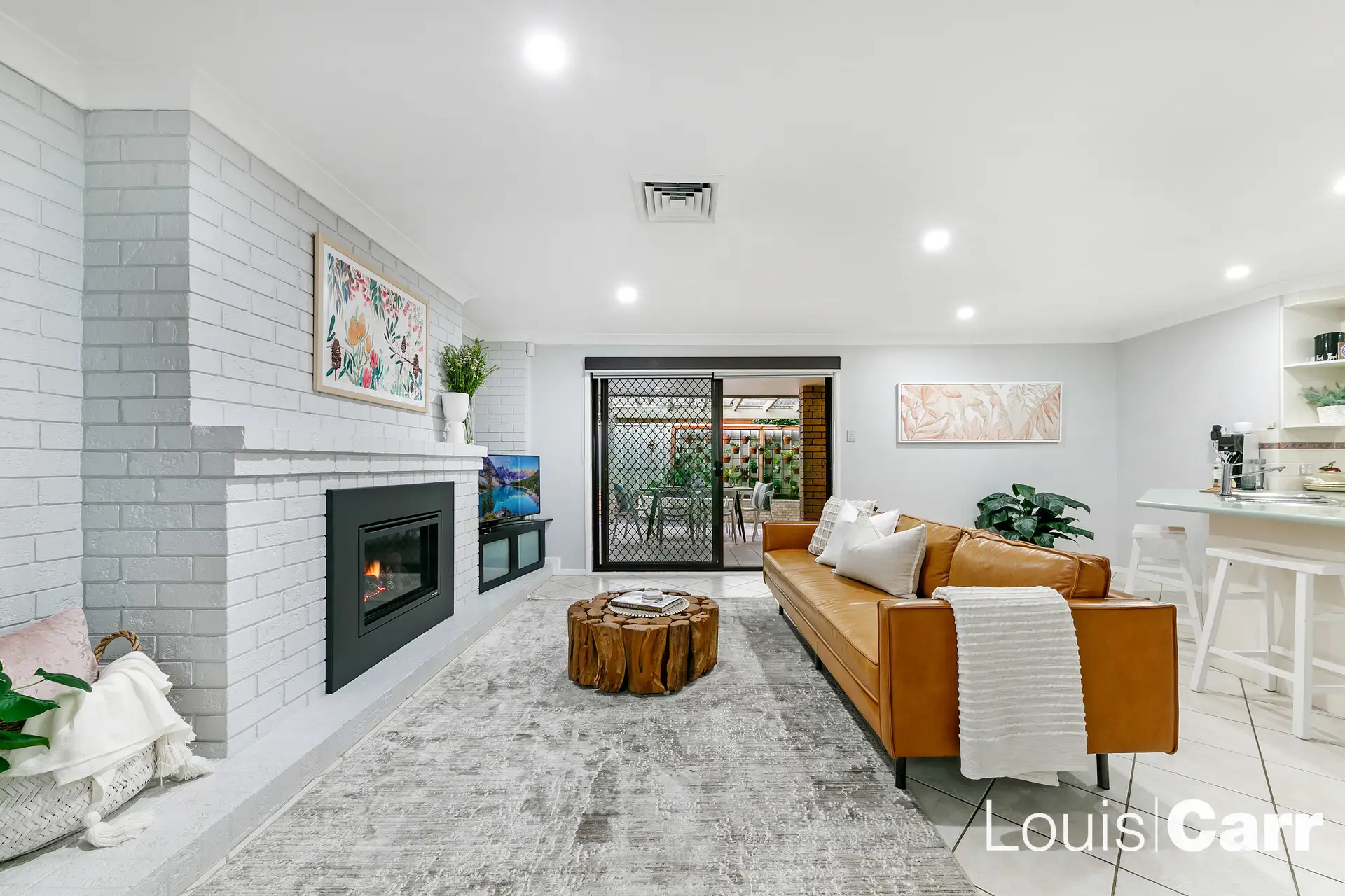 6 Waterloo Avenue, Castle Hill NSW, Castle Hill - Thumbnail 2
