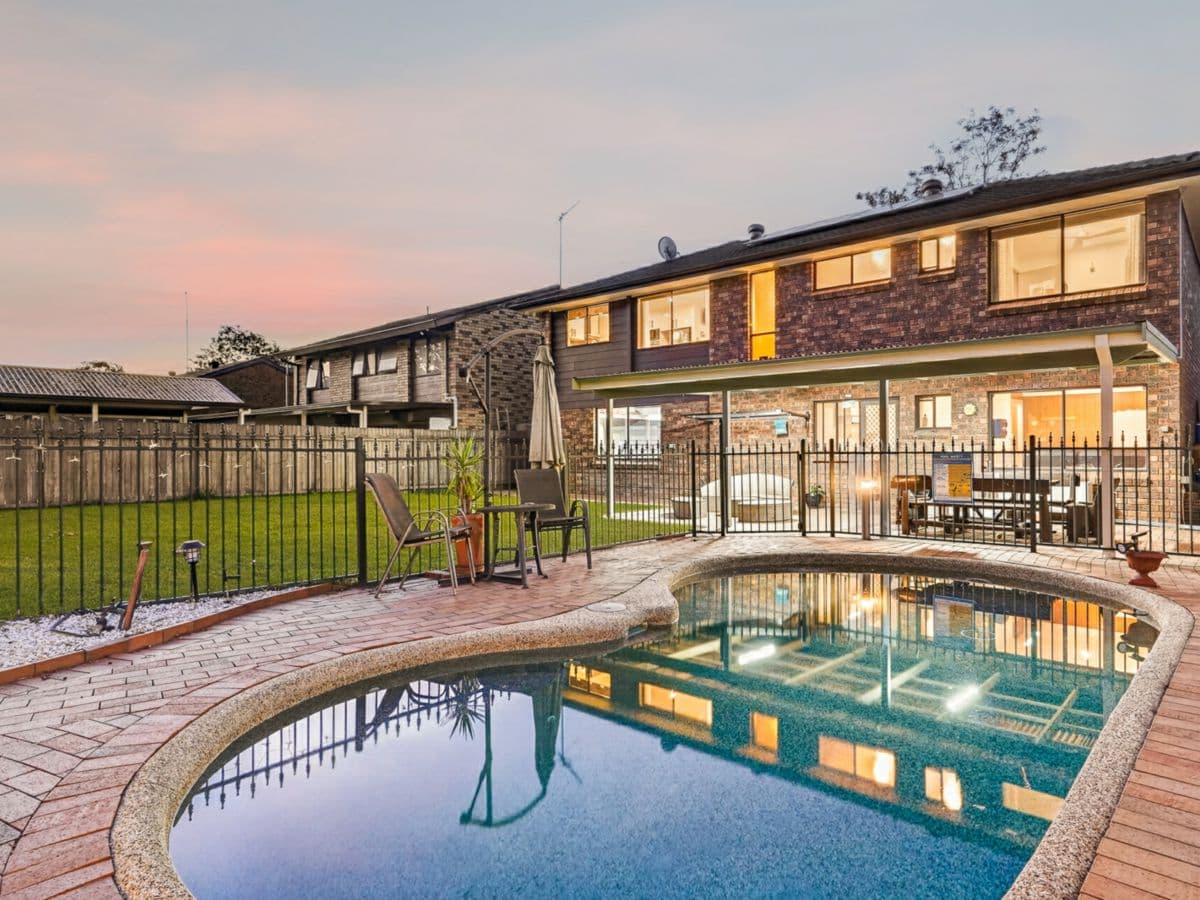 18 Hunter Street, MCGRATHS HILL, McGraths Hill - Image 1