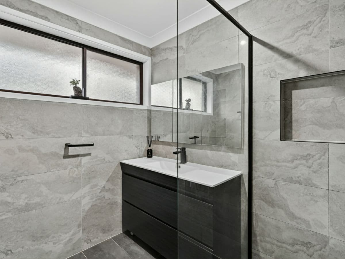 18 Hunter Street, MCGRATHS HILL, McGraths Hill - Thumbnail 7