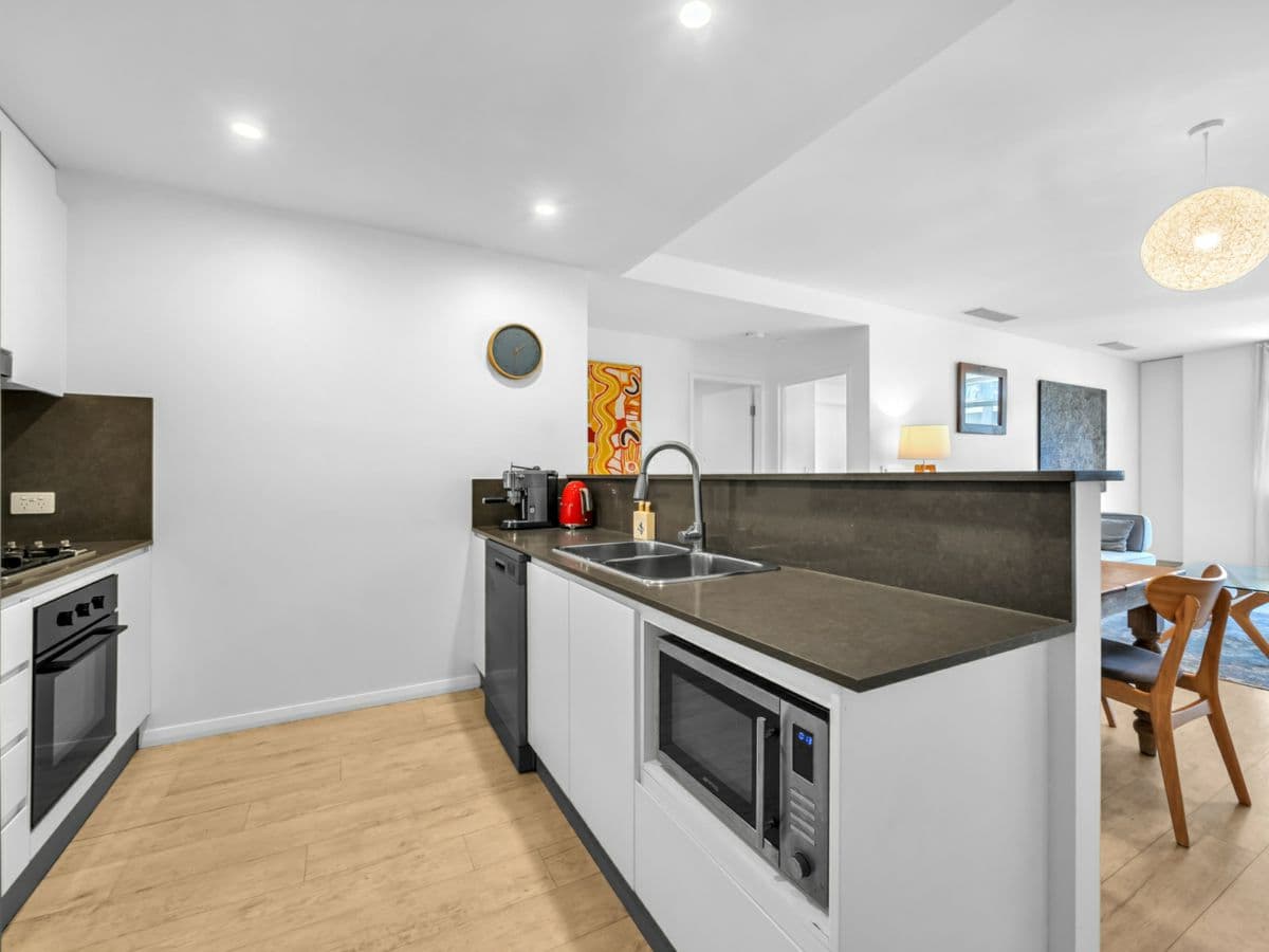 1101/43-45 Wilson Street, BOTANY, Botany - Thumbnail 5