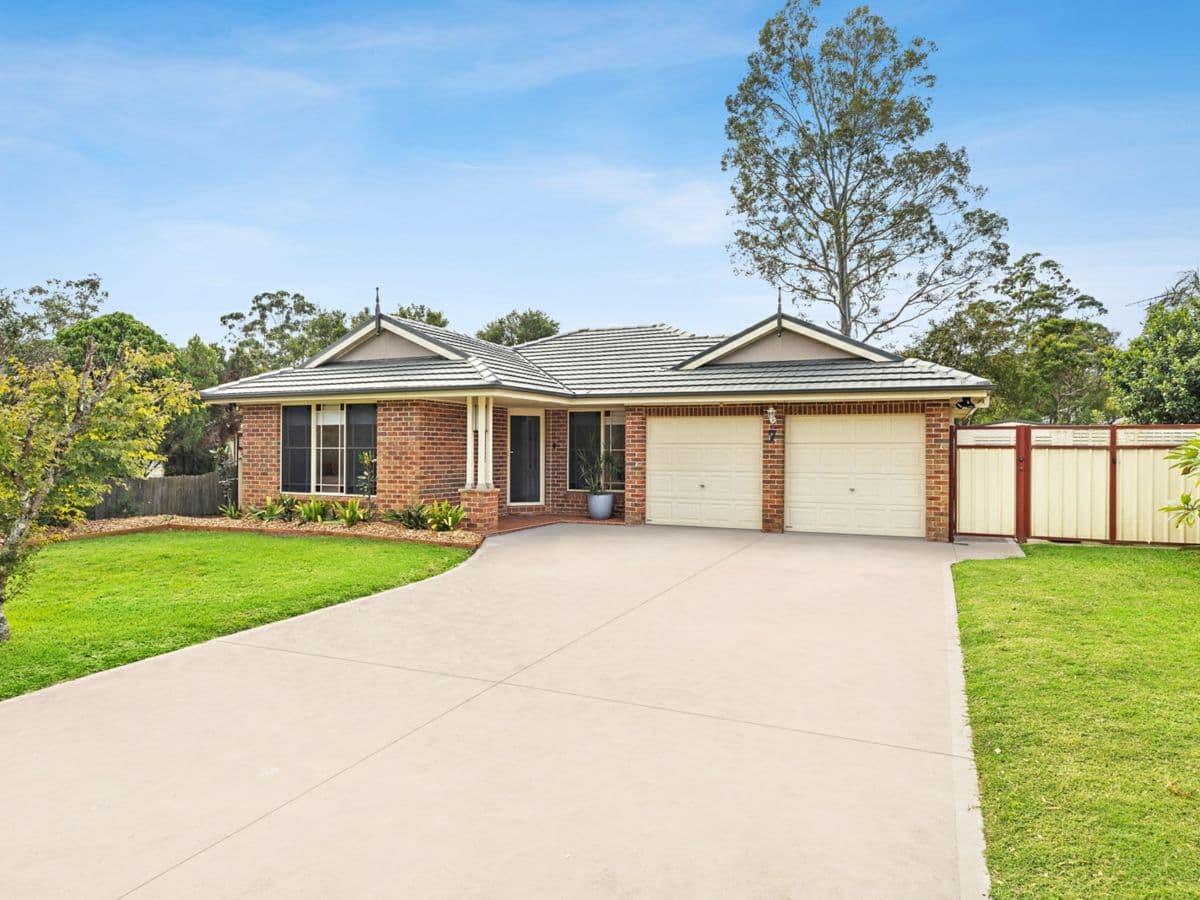 7 Donna Close, LISAROW, Lisarow - Image 1