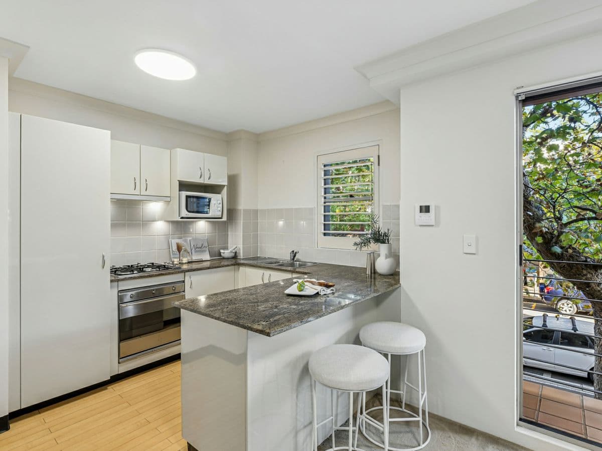 4/30 Ridge Street, NORTH SYDNEY, North Sydney - Thumbnail 3