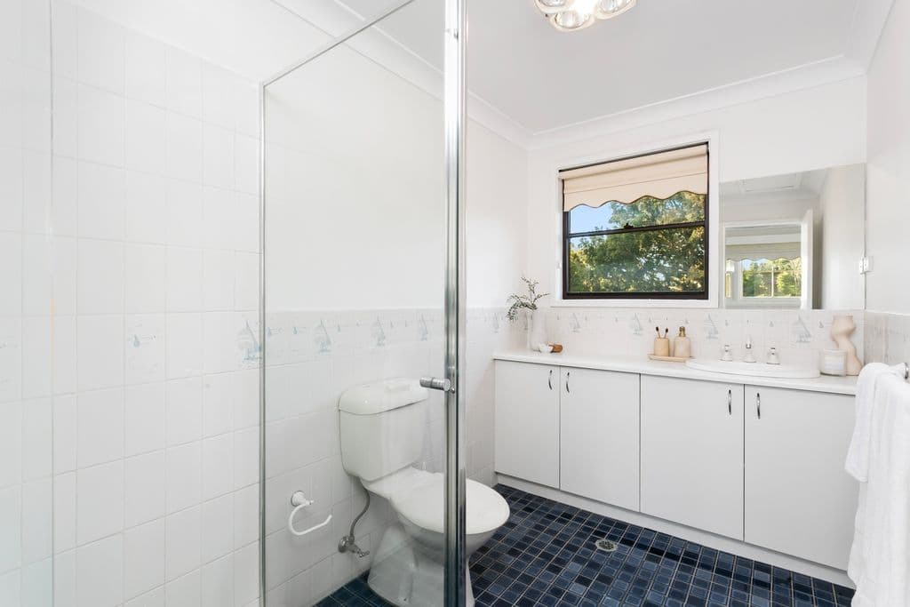 10 Jacobs Close, North Epping - Thumbnail 5