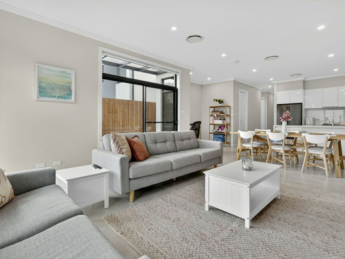 42 Lavender Avenue, KELLYVILLE, Kellyville - Thumbnail 4