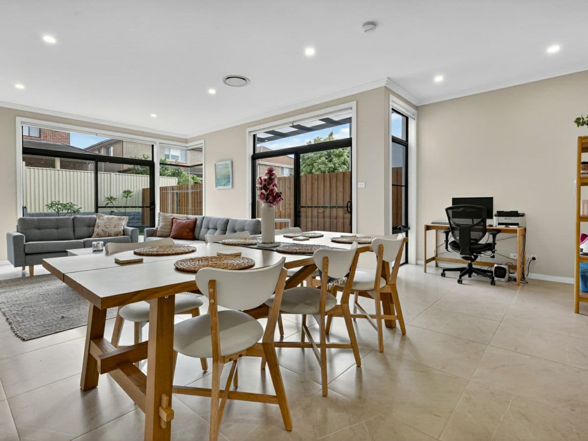 42 Lavender Avenue, KELLYVILLE, Kellyville - Thumbnail 5