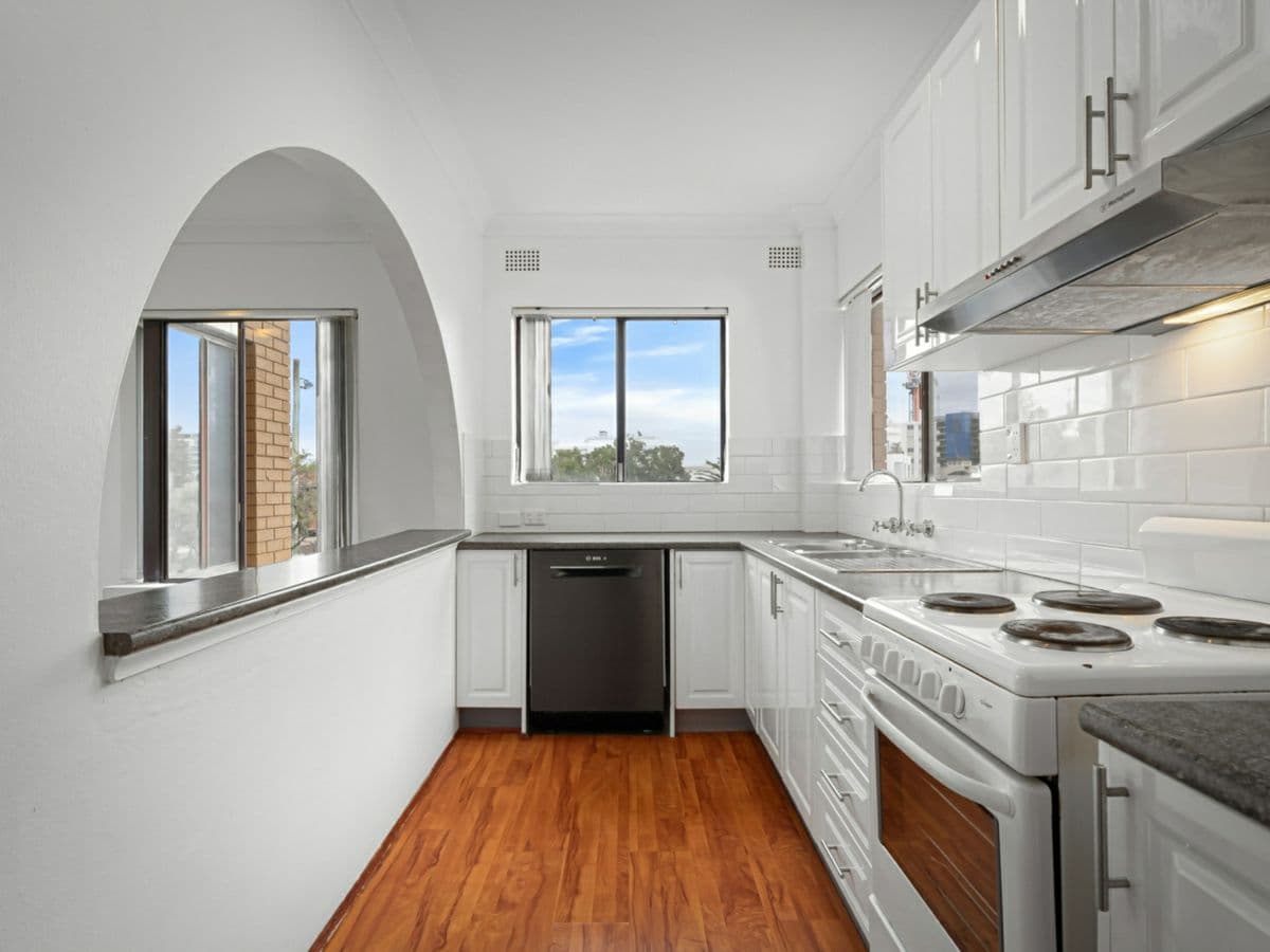 4/117-119 Gerrale Street, CRONULLA, Cronulla - Thumbnail 2