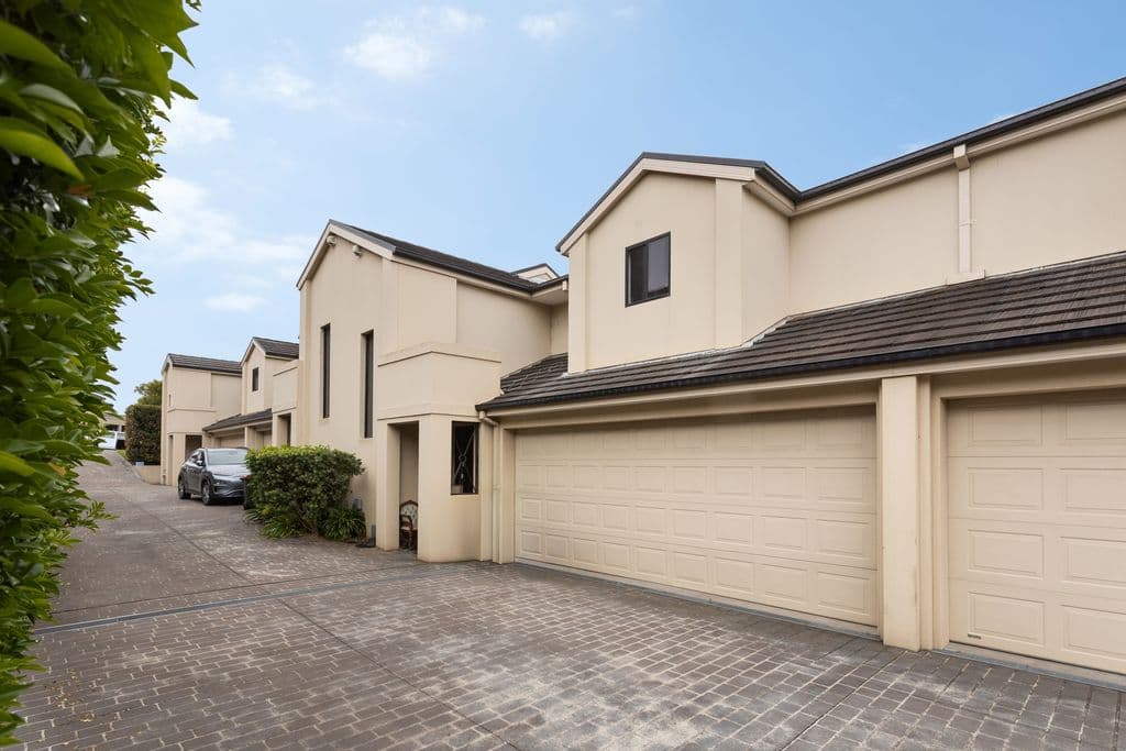 3/13 Hillcrest Street, Wollongong - Image 1