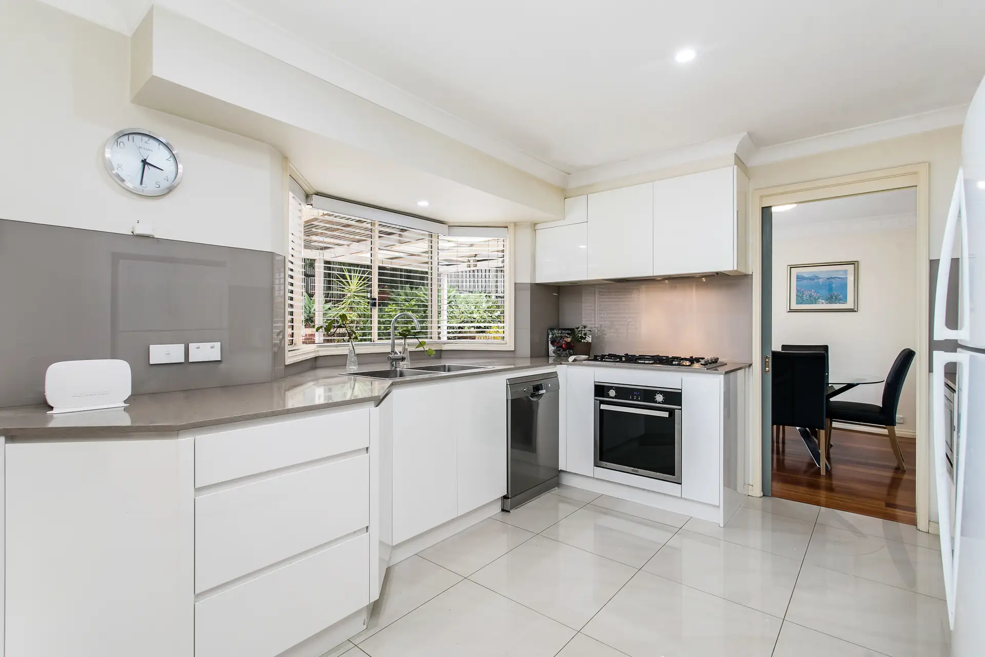 33 Tanbark Place, Dural NSW, Dural - Thumbnail 4