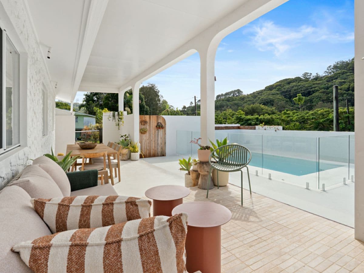 922 Currumbin Creek Road, CURRUMBIN VALLEY, Currumbin Valley - Thumbnail 3