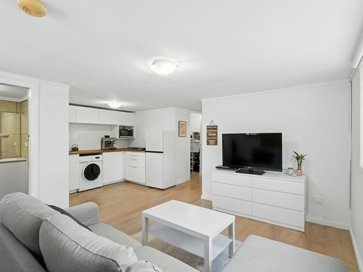 83 Kingswood Road, ENGADINE, Engadine - Thumbnail 8