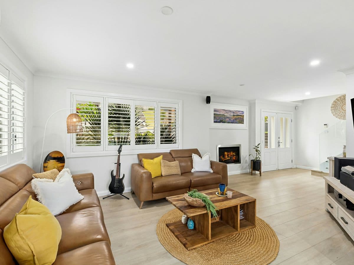 7 Hopetoun Street, FORRESTERS BEACH, Forresters Beach - Thumbnail 4