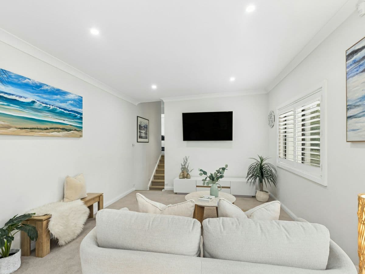 7 Hopetoun Street, FORRESTERS BEACH, Forresters Beach - Thumbnail 6