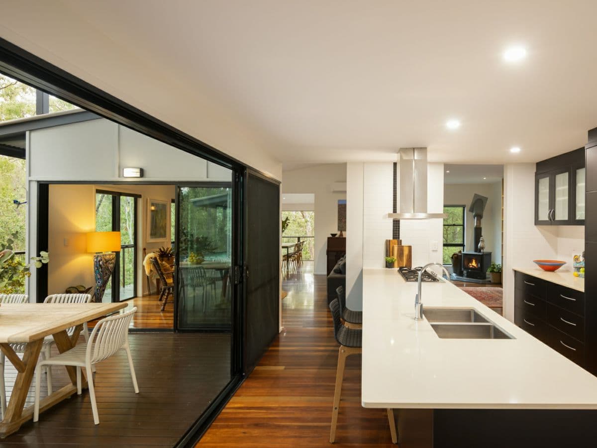 7 Fernbrook Close, BROOKWATER, Brookwater - Thumbnail 5