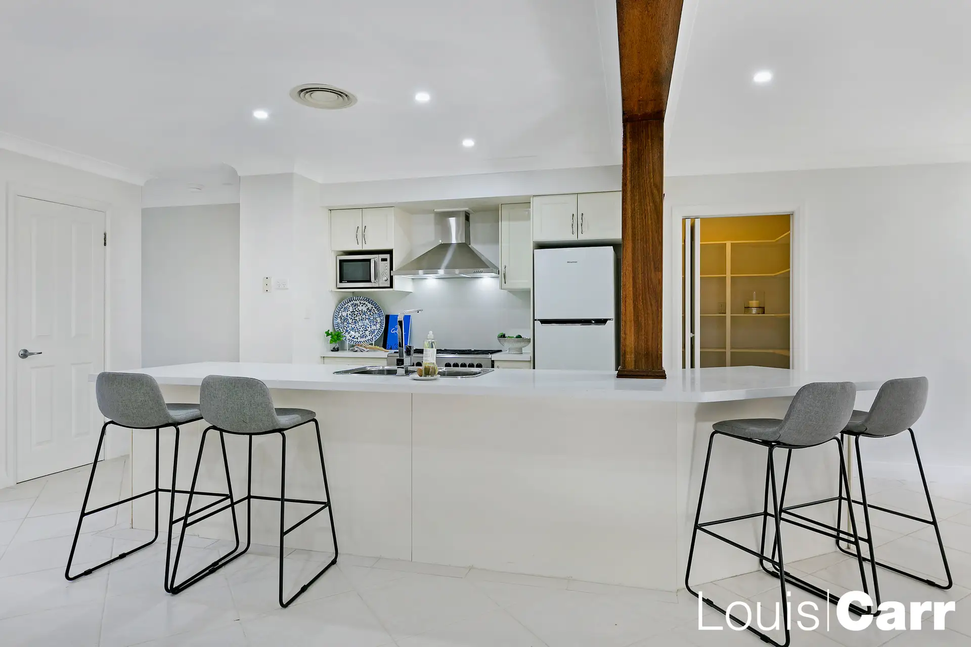 94 Tamboura Avenue, Baulkham Hills NSW, Baulkham Hills - Thumbnail 2