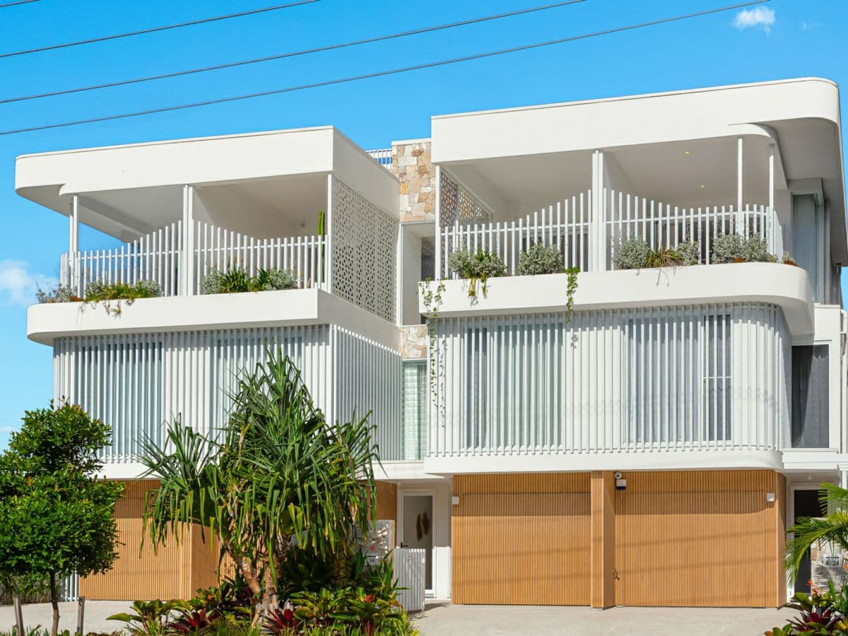 4/24 Tallebudgera Drive, PALM BEACH, Palm Beach - Image 1