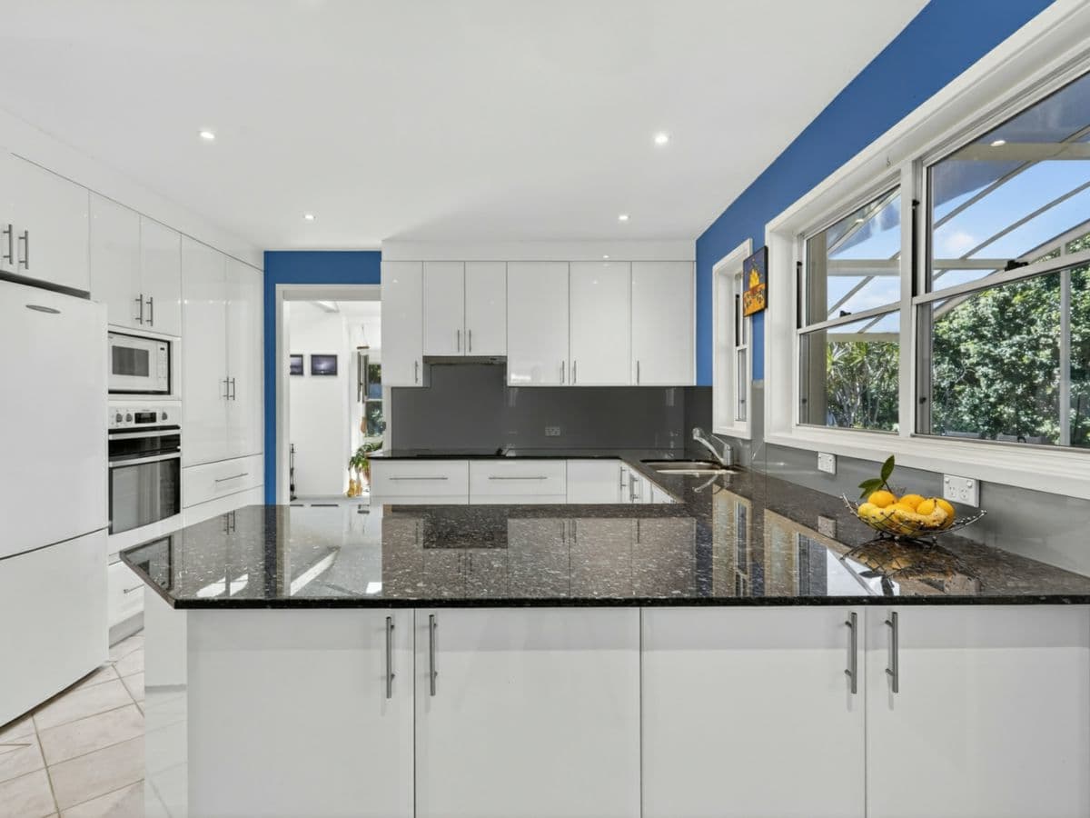 42 Westmore Drive, WEST PENNANT HILLS, West Pennant Hills - Thumbnail 2