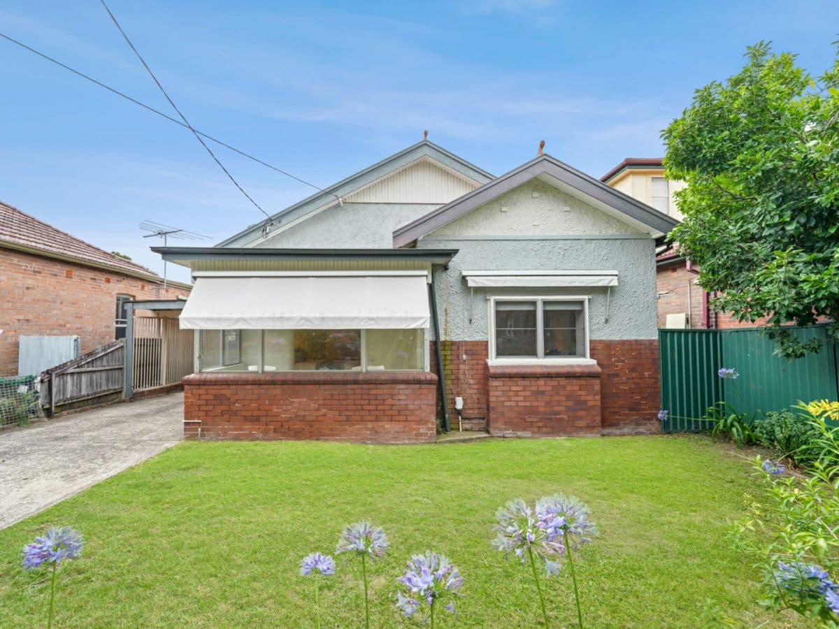 22 Weldon Street, BURWOOD, Burwood - Thumbnail 8