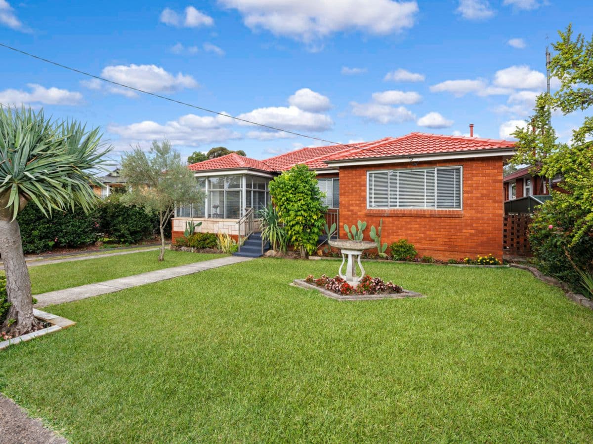 7 Carmen Street, MARSFIELD, Marsfield - Image 1