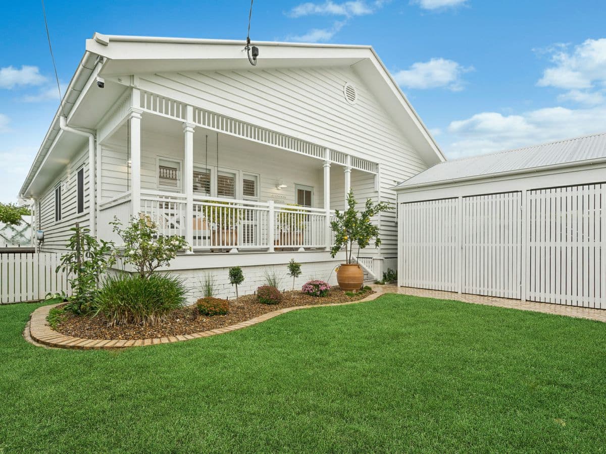 41 Central Avenue, SHERWOOD, Sherwood - Thumbnail 3