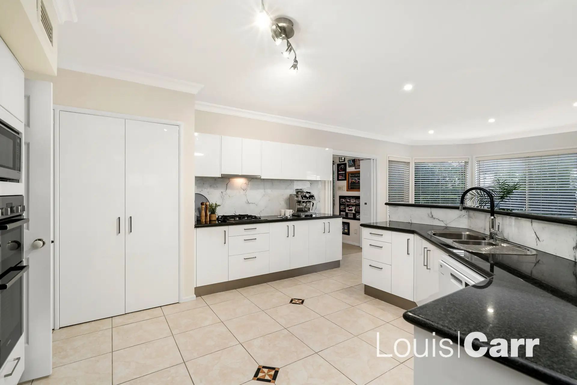 8 Blacks Road, West Pennant Hills NSW, West Pennant Hills - Thumbnail 2