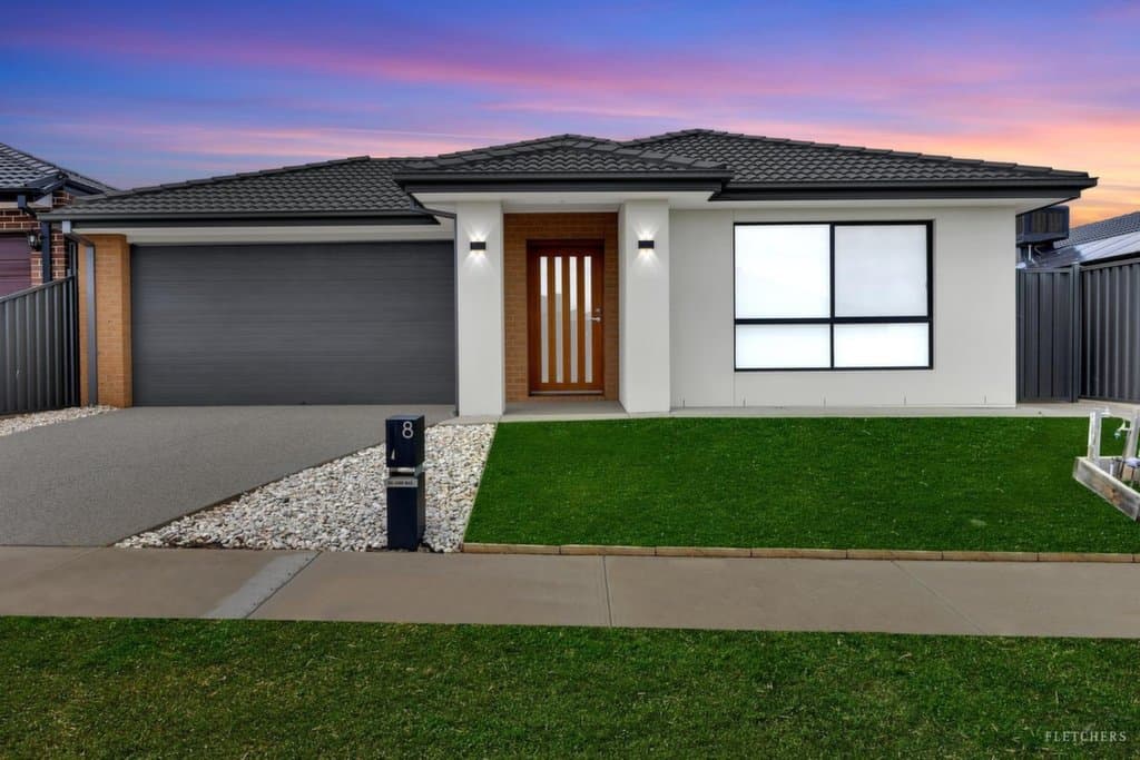 8 Crawford Rise, Cobblebank - Image 1