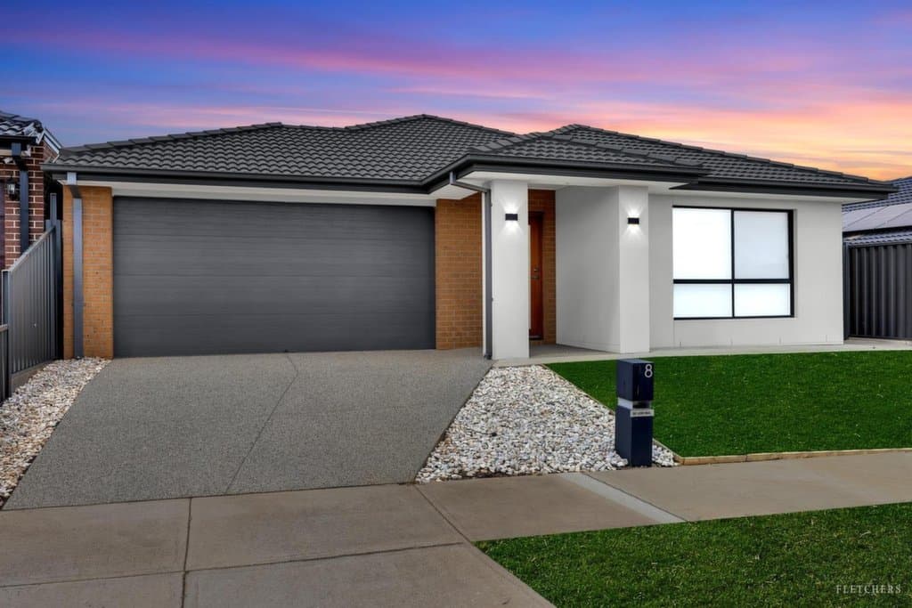 8 Crawford Rise, Cobblebank - Thumbnail 2