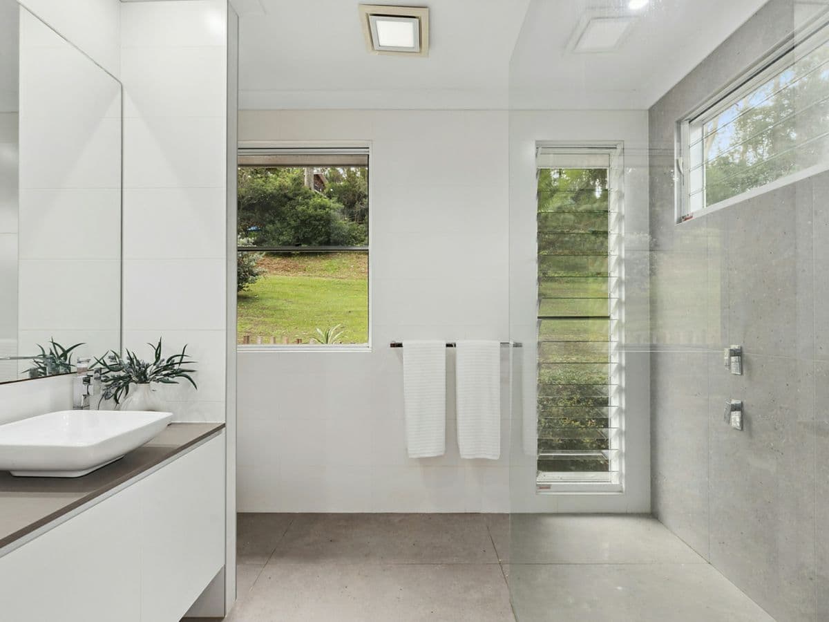 16 Brooks Hill Lane, WAMBERAL, Wamberal - Thumbnail 7