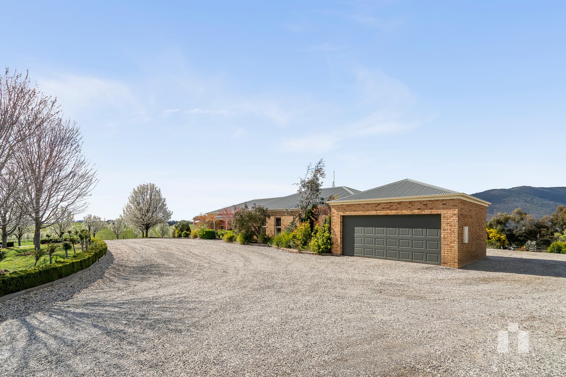 130 Lemarne Road, Broadford - Thumbnail 3