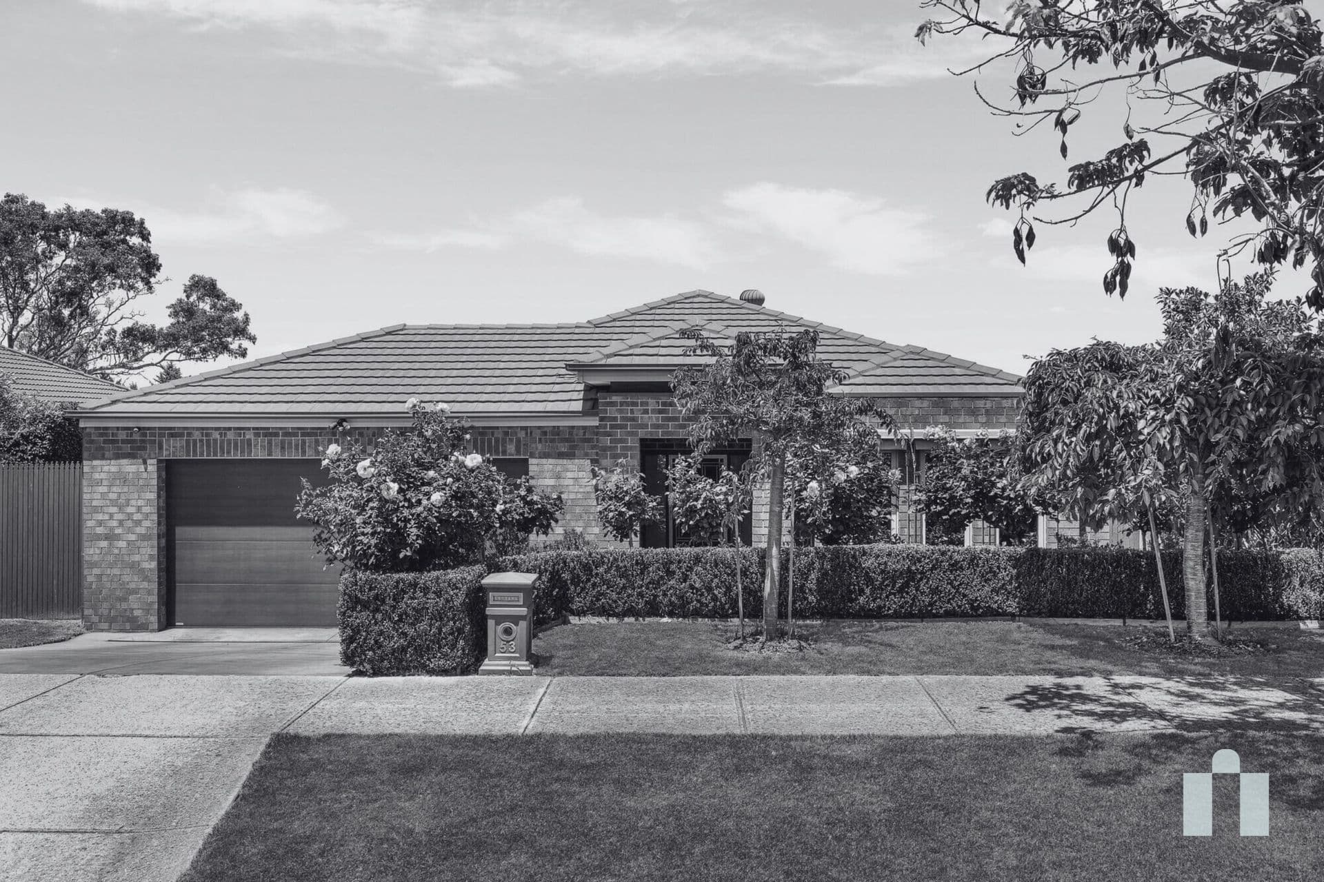 53 Cathedral Rise, Doreen - Image 1
