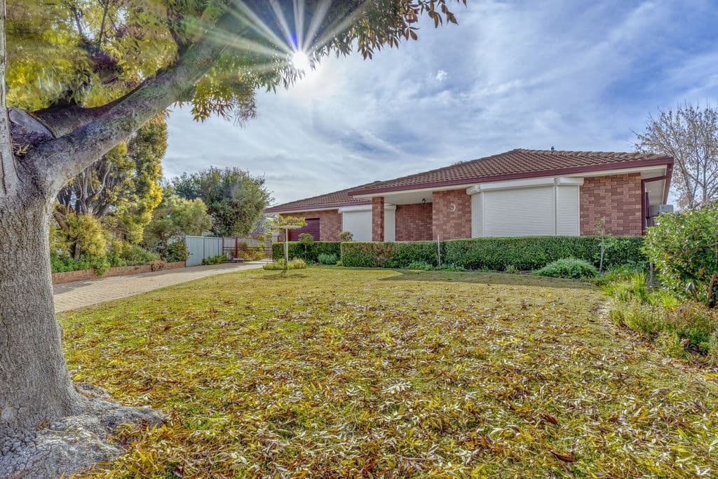 3 Canterbury Court, Dubbo - Image 1